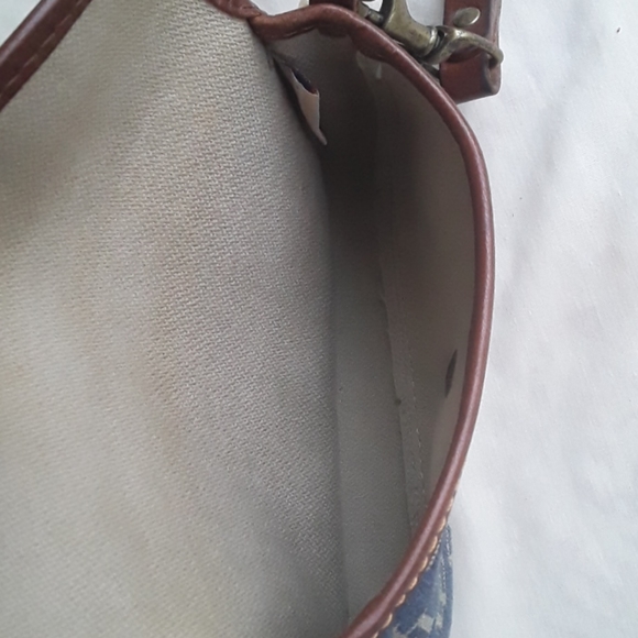 Dooney & Bourke wrislet - Picture 3 of 7
